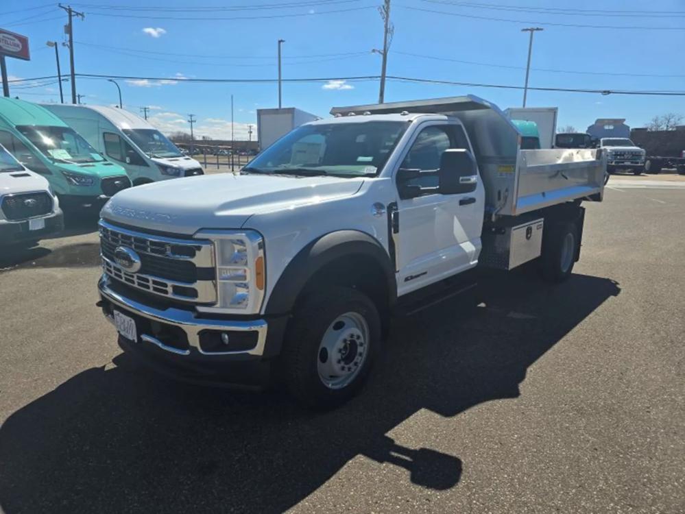 2023 Ford F-450 | Photo 1 of 8