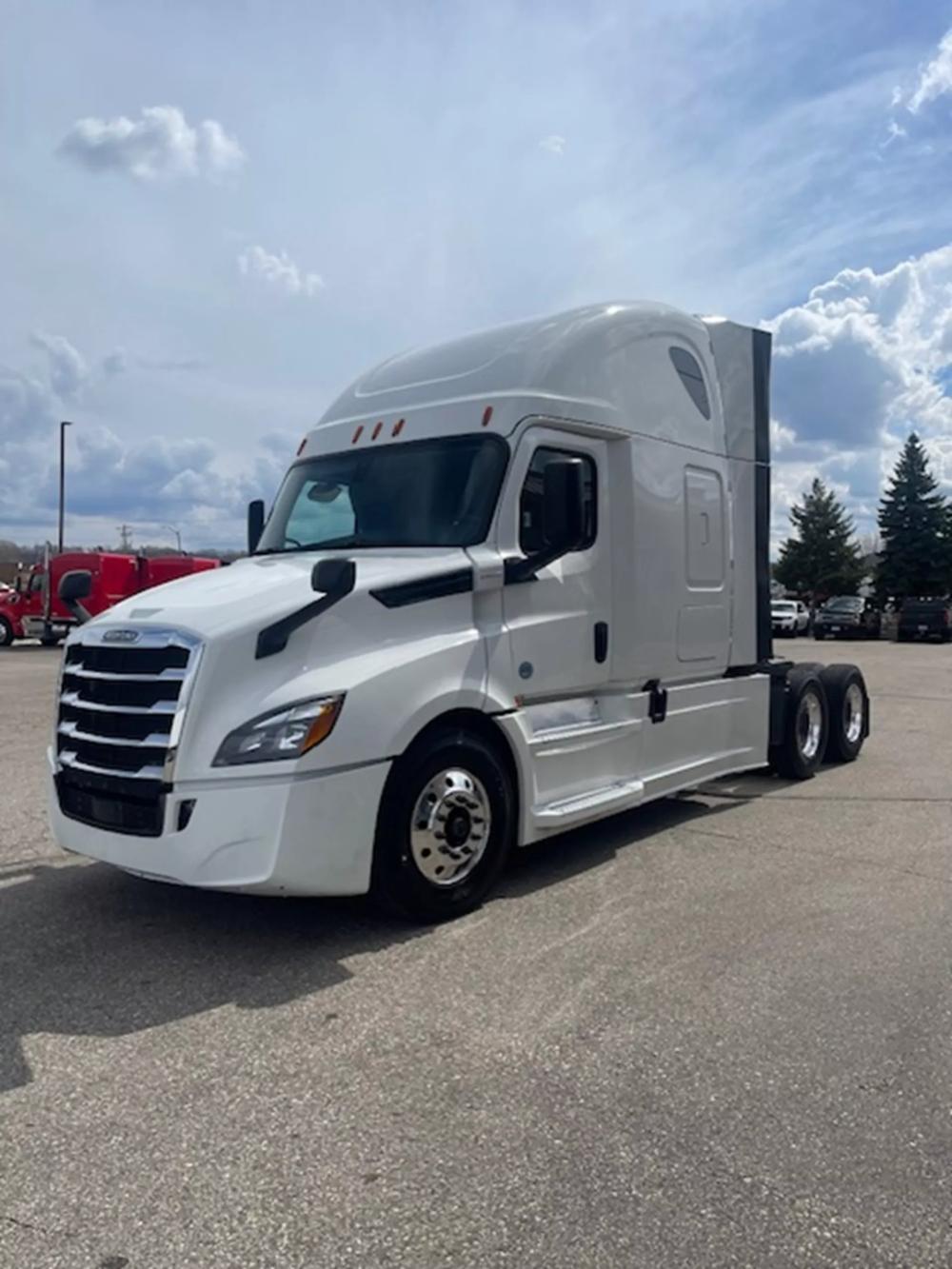2019 Freightliner Cascadia | Photo 6 of 10