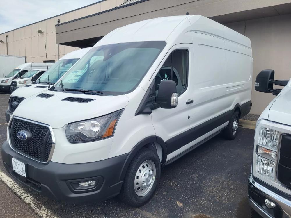 2024 Ford Transit | Photo 1 of 2