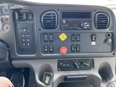 2018 Freightliner M2 106 | Thumbnail Photo 7 of 20