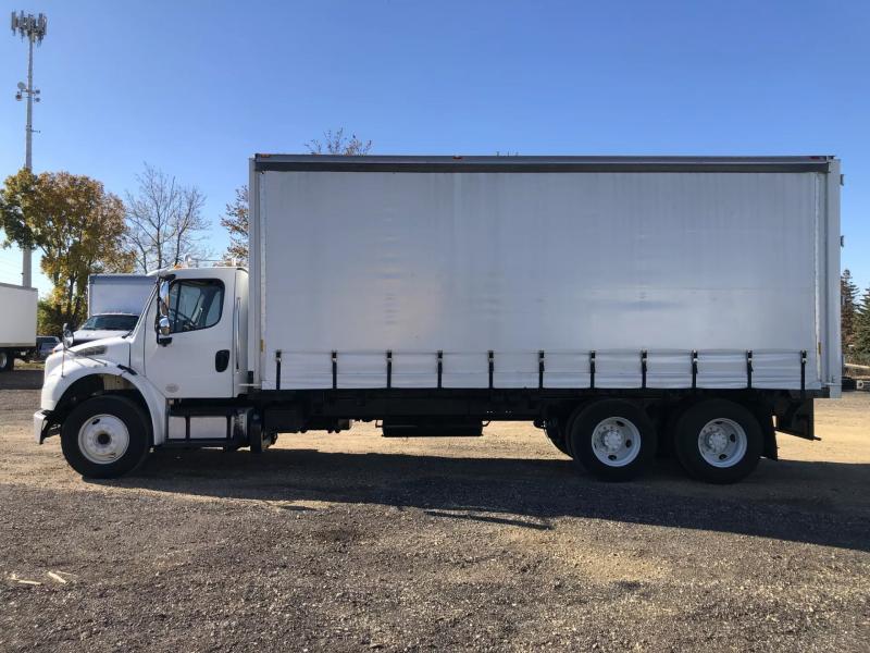 2015 Freightliner M2 106 Heavy Duty | Image 12 of 18