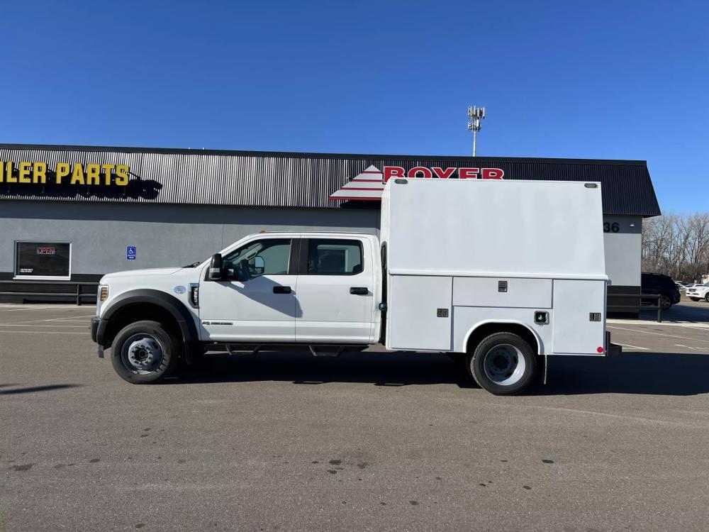 2019 Ford F-550 | Photo 2 of 20