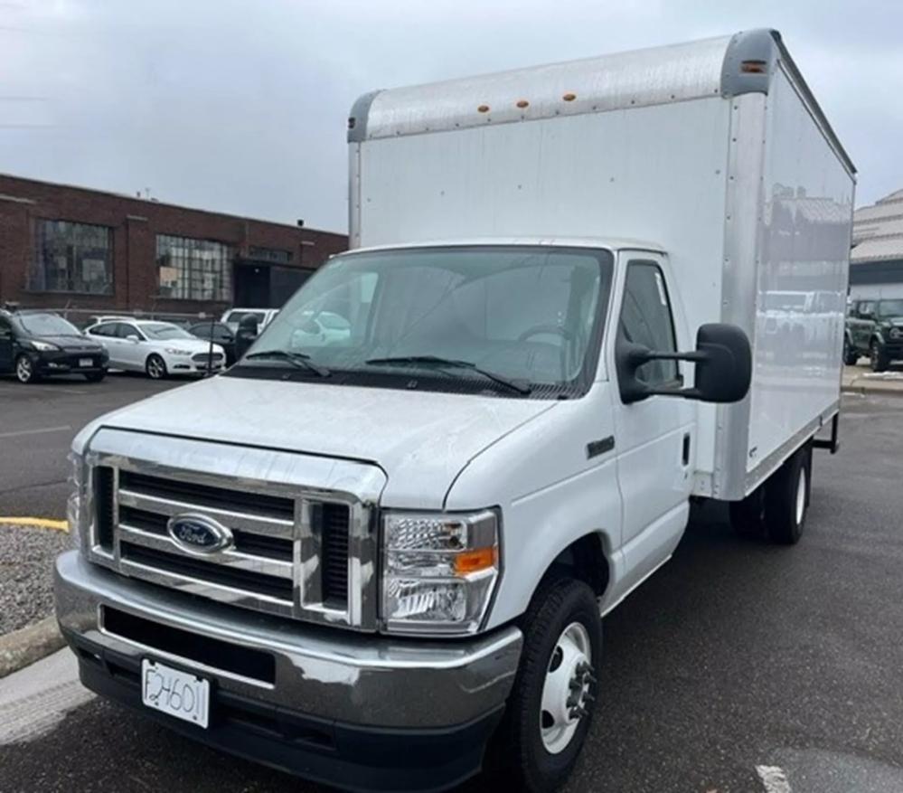 2024 Ford E350 | Photo 1 of 7
