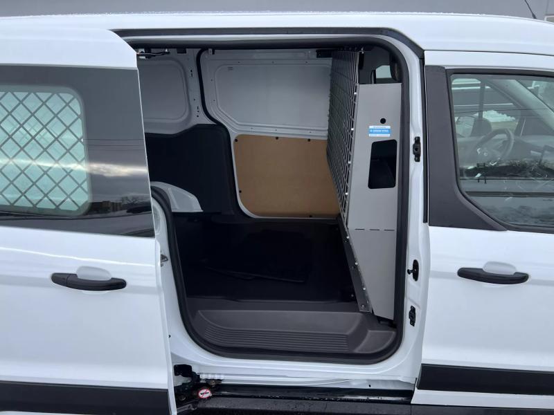 2019 Ford Transit Connect | Image 17 of 20