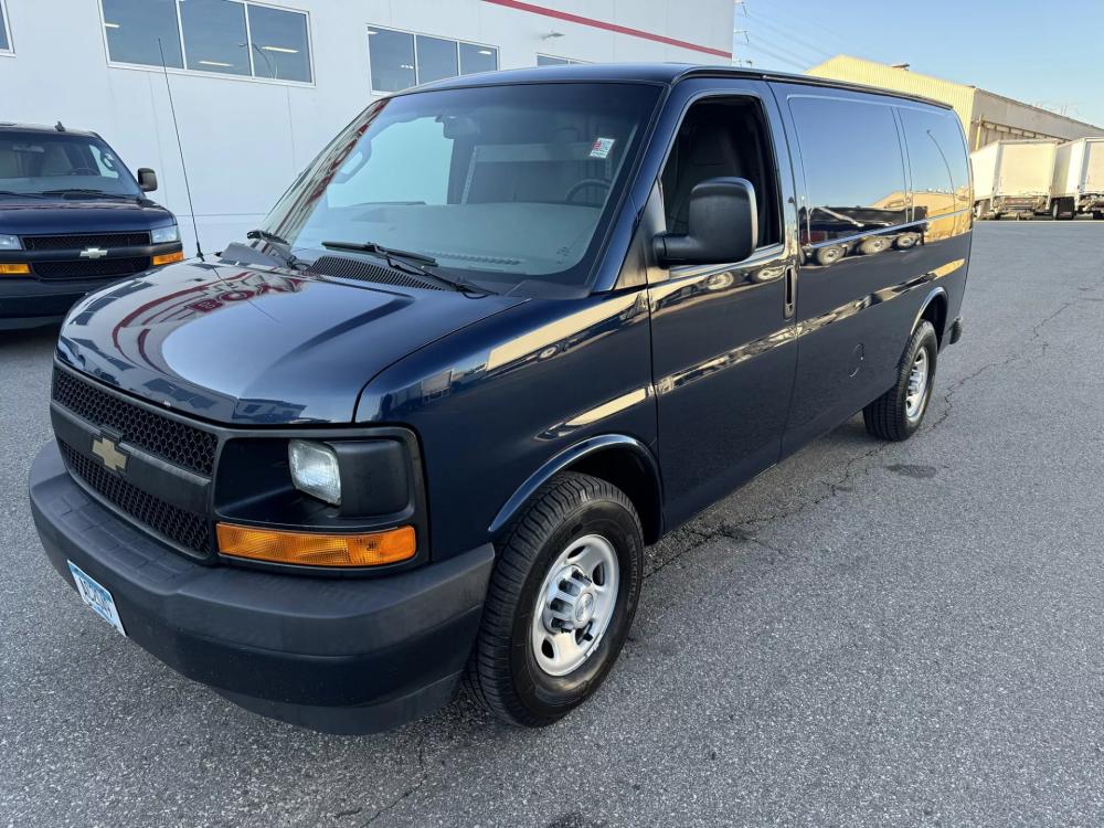 Chevrolet van 2017 shop