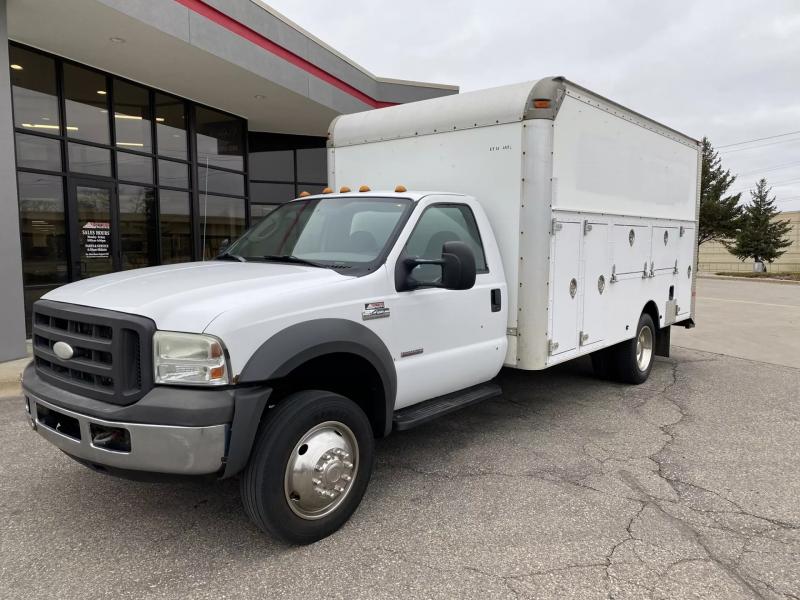 2005 Ford F450 | Image 1 of 13