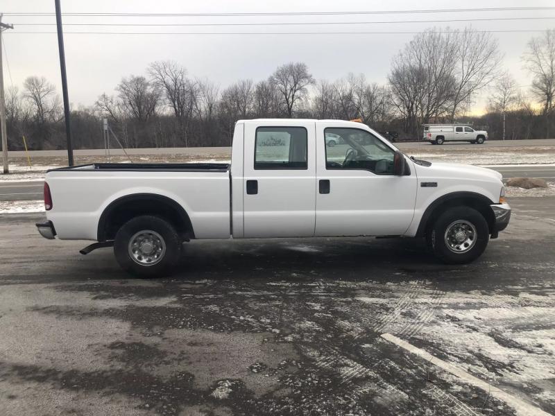 2004 Ford F350 | Image 3 of 17