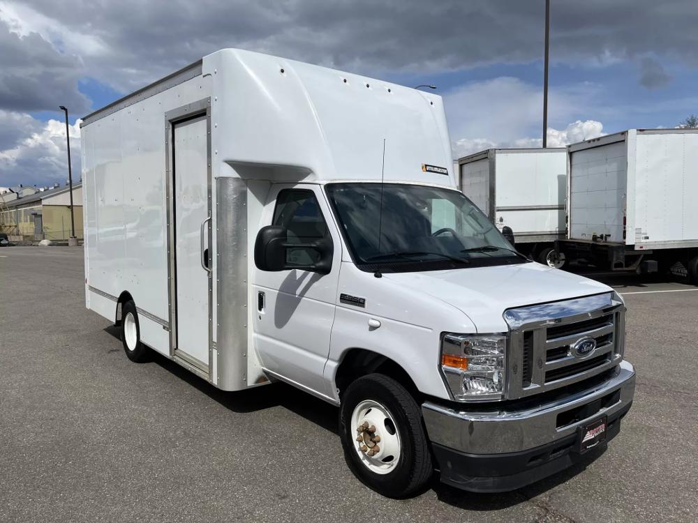 2022 Ford E350 | Photo 14 of 20
