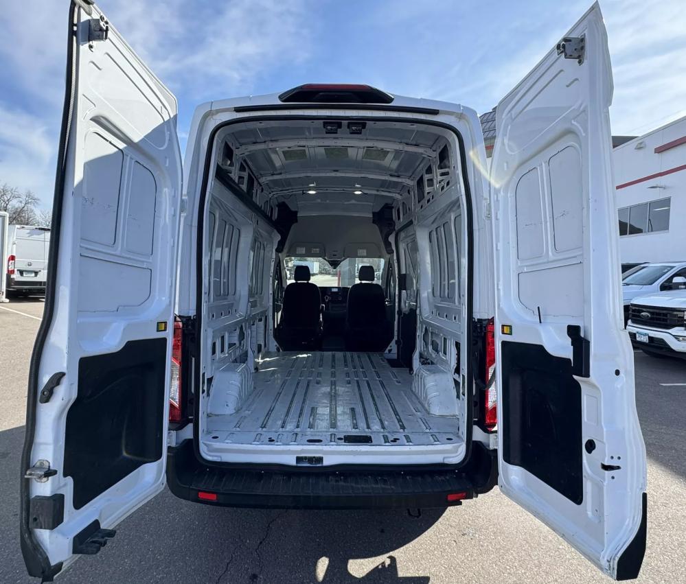 2022 Ford Transit | Photo 13 of 18