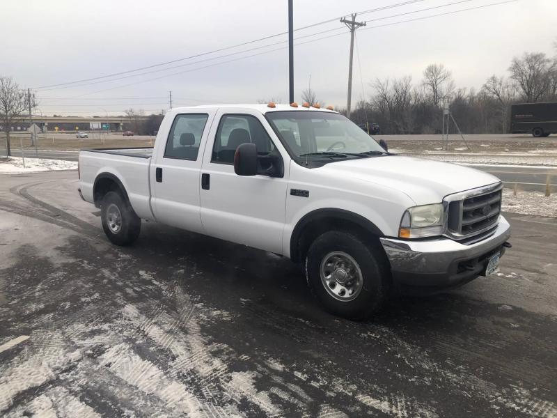 2004 Ford F350 | Image 2 of 17