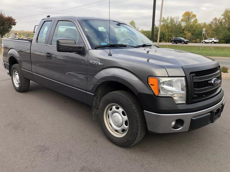 2013 Ford F150 | Image 2 of 15