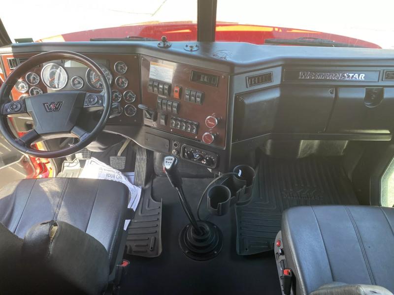 2018 Western Star 5700XE | Image 23 of 24
