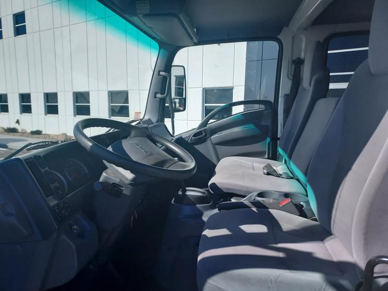 2018 Isuzu Trucks Nqr | Image 11 of 28