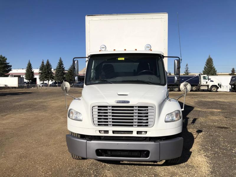 2015 Freightliner M2 106 Heavy Duty | Image 13 of 18