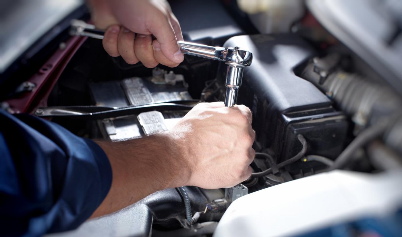 Career Guide: How to Become a Diesel Technician